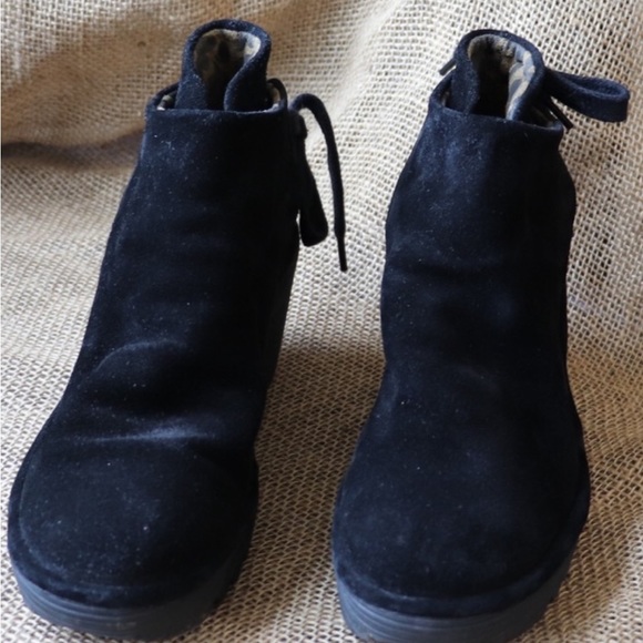 Fly London leather black Wedge - Picture 2 of 3